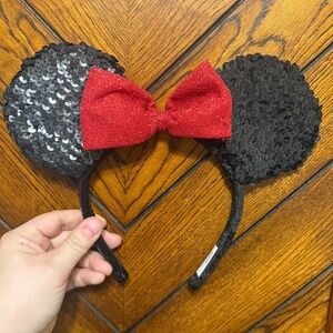 Black sequin ears